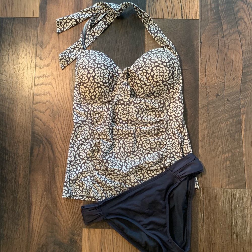 Women’s Mossimo swimsuit - Top & Bottom